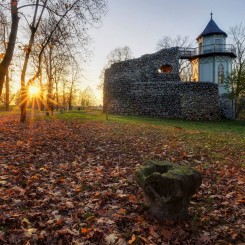 Grotta s výhliadkovou vežou